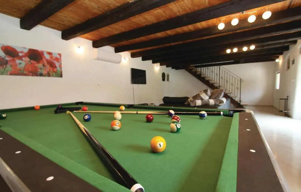 Beautiful Villa Jadreska With Pool In كانافانار 0*,  كرواتيا